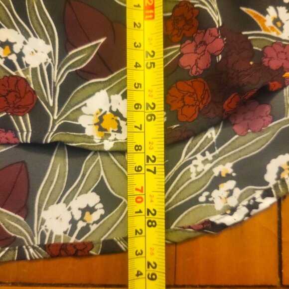 LOFT Floral Blouse Long Roll Tab Sleeves Button Down Blouse - Size L - Picture 7 of 8
